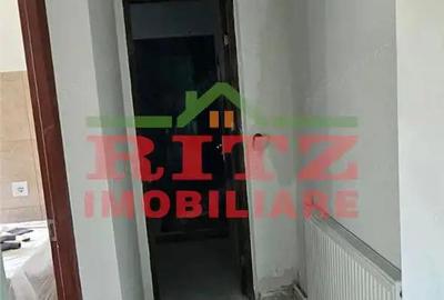 Apartament cu 3 camere în Caracal - 6