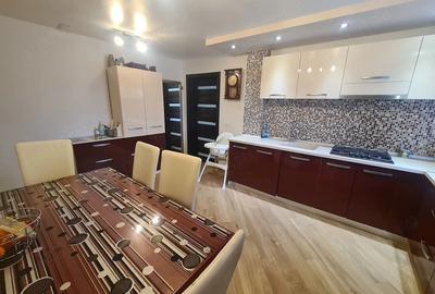 Apartament cu 2 camere semidecomandat în Central - 1