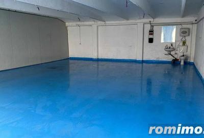 Spațiu comercial, de 1,100 mp, în Central - 3