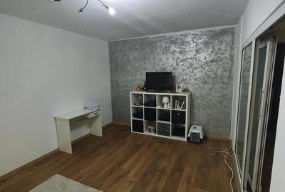 Apartament cu 3 camere decomandat în Central - 2