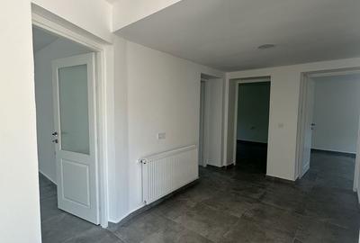 Casă cu 4 camere în Palazu Mare - 10