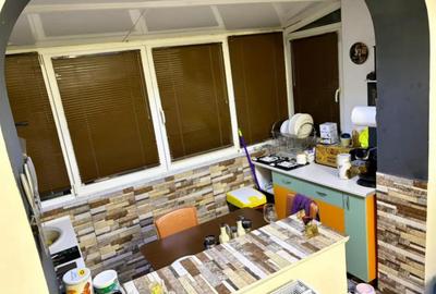 Apartament cu 3 camere semidecomandat, mobilat în Central - 5