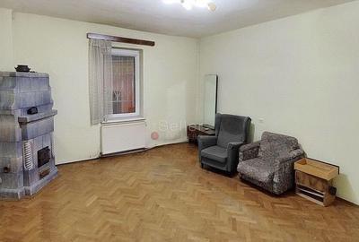 Casă cu 2 camere cu Teren 150 Mp în Brașovul Vechi