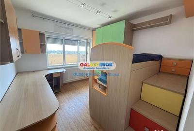 Apartament cu 3 camere semidecomandat, mobilat în Central - 3