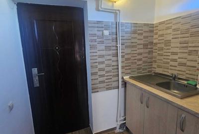 Apartament semidecomandat în Zimbru - 2