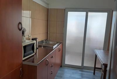 Apartament cu 2 camere decomandat în Școlilor - 11