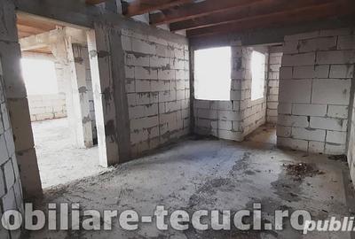 Casă cu 5 camere în Munteni - 17