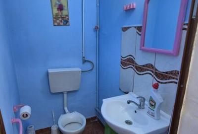 Apartament 3 camere, et. 2, in Rovinari, str. Plopilor - 8