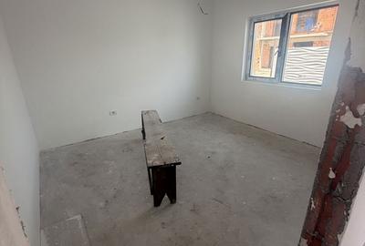 Casă cu 4 camere în Berceni - 8