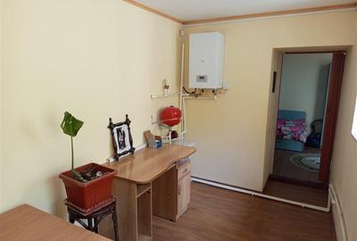 Casă individuală cu 7 camere cu Teren 243 Mp în Vest - 27