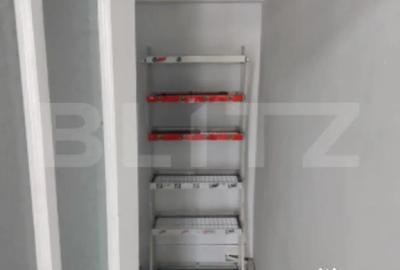 Spațiu comercial, de 50 mp, în Central - 3