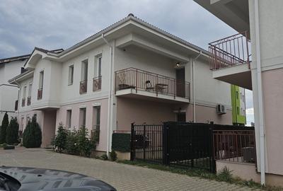 Apartament cu 3 camere semidecomandat în Braytim