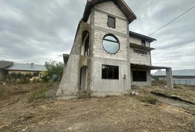 Casa la ro?u cu teren 1248 mp | Misleanu, Ialomi?a | Comision Cumparator 0 | - 1