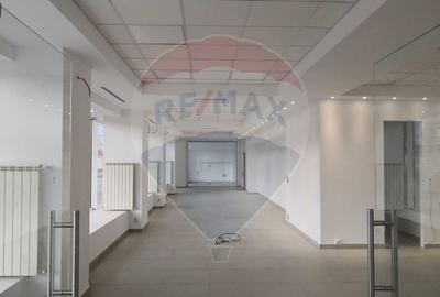 Spațiu comercial, de 256 mp, în Gara de Nord