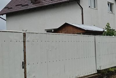 Casă cu 8 camere cu Teren 420 Mp în Central - 2