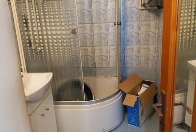 Apartament cu 2 camere decomandat în Săveni - 4