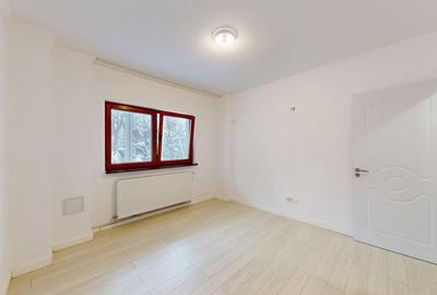 Apartament cu 3 camere semidecomandat în Teiul Doamnei - 14