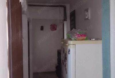Apartament cu 3 camere semidecomandat în Central - 6