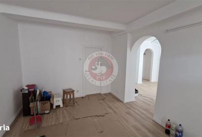 Apartament cu 2 camere semidecomandat în Romană