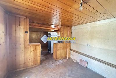 OKAZIE ! Casa 4 Camere 2 Bai, 2 Bucatarii Anexe Garaj Curte pavata CENTRU Alba - 3