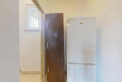 Apartament cu 3 camere semidecomandat, mobilat în Unirii