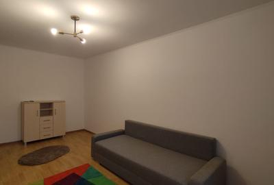 Inchiriere garsoniera decomandata in zona Tei - Teiul Doamnei - 3