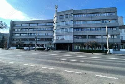 Spațiu comercial, de 107 mp, în Central - 3