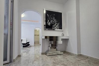 Apartament cu 3 camere semidecomandat în Calea Galați - 12