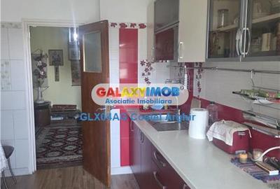 Apartament cu 4 camere decomandat în Central - 3