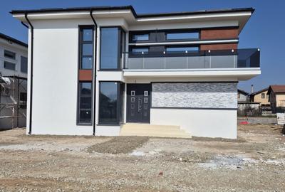 Casă cu 4 camere în Bariera Vâlcii - 5