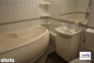 Apartament cu 2 camere în 22 Decembrie 1989 - 3