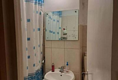 Apartament cu 3 camere decomandat în Micro 15 - 1