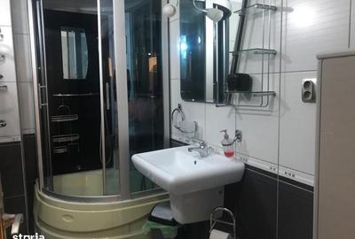 Apartament cu 3 camere decomandat, mobilat în 13 Septembrie - 11