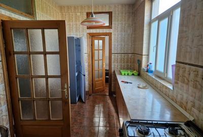 Apartament cu 3 camere decomandat în Exterior Vest - 4