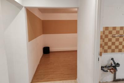 Apartament cu 3 camere decomandat în Astra - 13