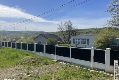 Casă cu 3 camere în Central - 2