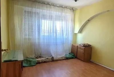 Apartament cu 4 camere decomandat în Viziru 3 - 1