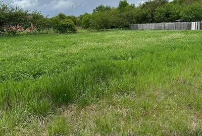 Teren intravilan în Tureni, pentru case sau duplexuri - 1