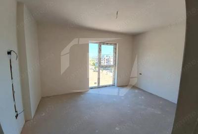 Apartament 3 camere, posibilitate 4, terasa, gradina, parcare Apartament 3 camere, posibilitate 4, terasa, gradina, parcare - 1