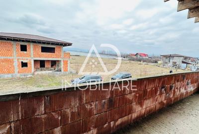 Casă cu 4 camere cu Canalizare în 9 Mai - 8