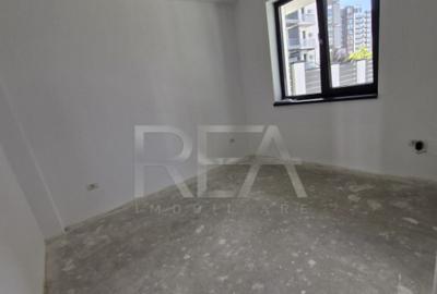 Duplex compus din doua case la 1,3 kilometri de sta?ia de - 2