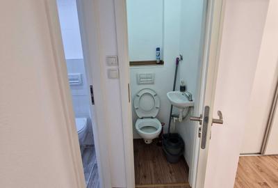 Apartament cu 3 camere decomandat în Lazaret - 2