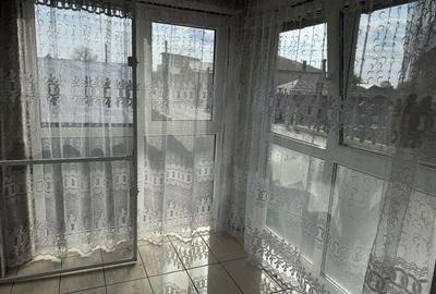 Casă cu 4 camere în Comișani - 8