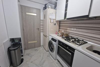 Apartament cu 3 camere, etaj 3/4, zona Pacurari - 10