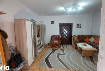 Casă cu 3 camere cu Teren 290 Mp în Central - 9