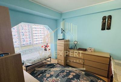 Garsonieră decomandată în Nord