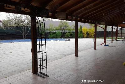 Spațiu comercial, de 360 mp, în Central - 4