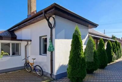 Casă cu 4 camere cu Teren 400 Mp în Popoveni