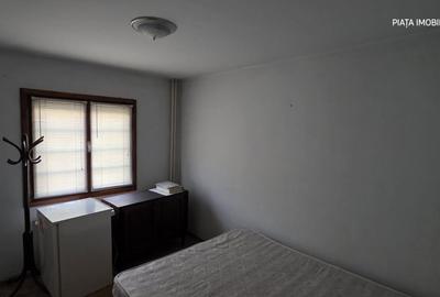 Apartament cu 4 camere decomandat, mobilat în Micro 3 - 4
