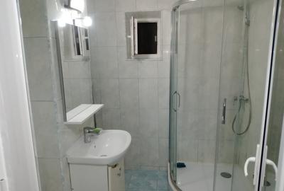 Închiriez apartament cu 2 Camere Micro 17 - 9